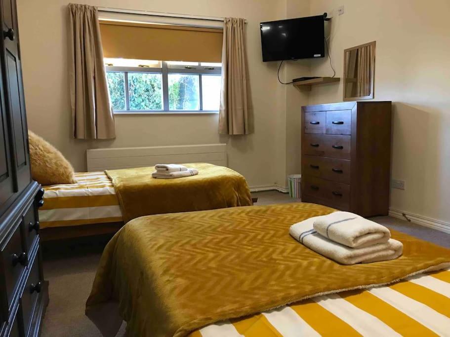 Irvinestown Rose Cottage מראה חיצוני תמונה